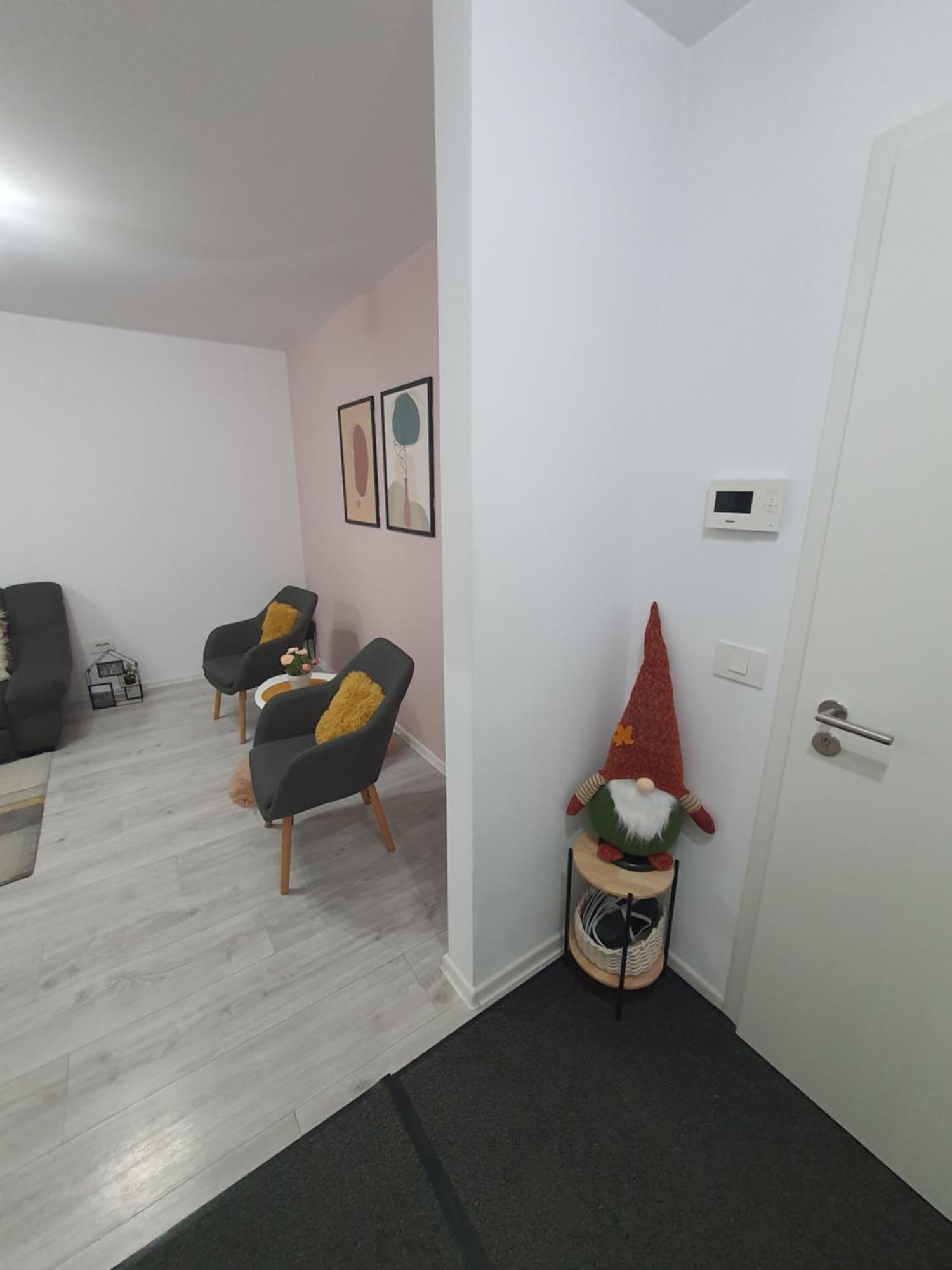 One Apartment Брашов Екстер'єр фото
