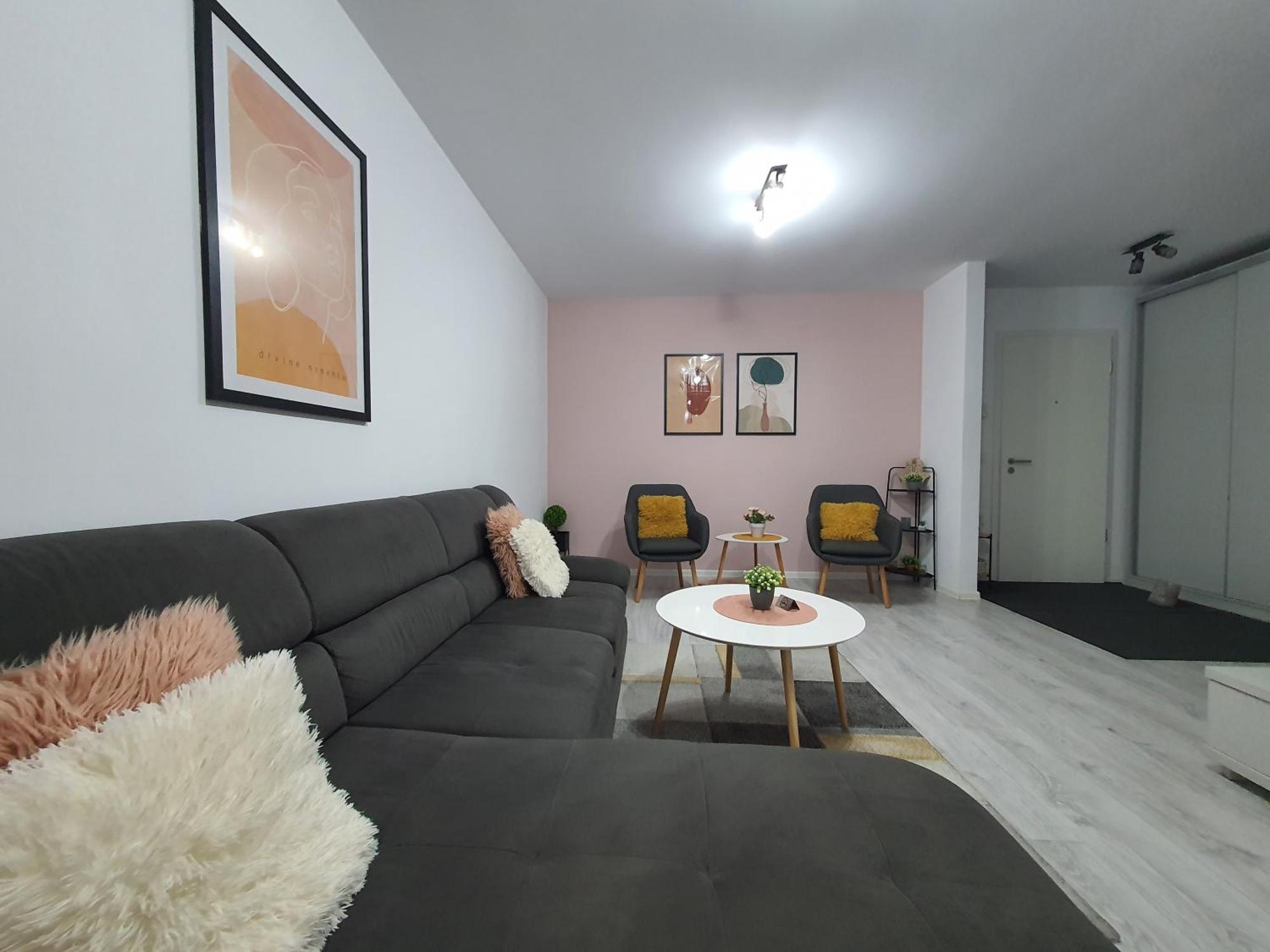 One Apartment Брашов Екстер'єр фото