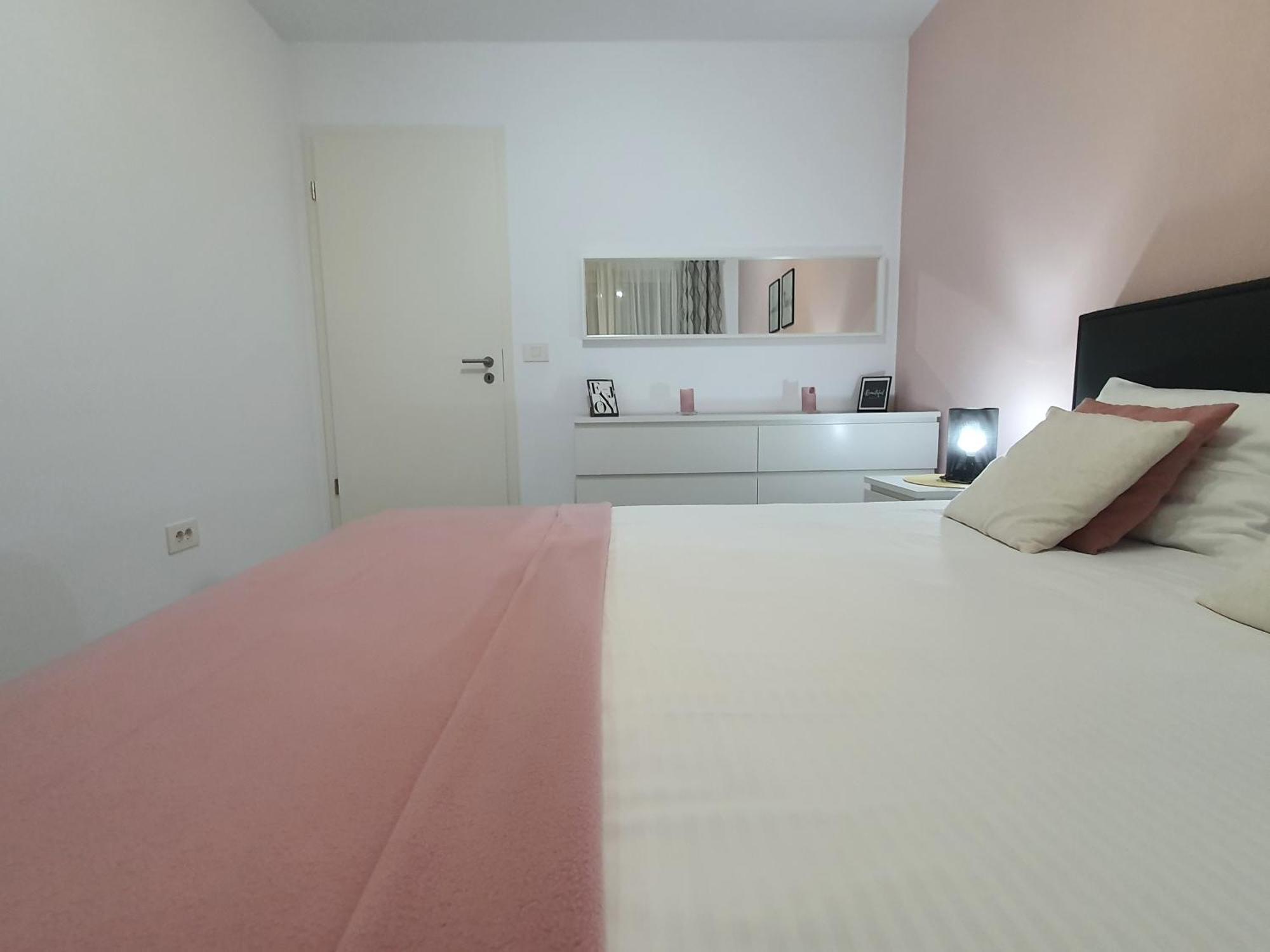 One Apartment Брашов Екстер'єр фото